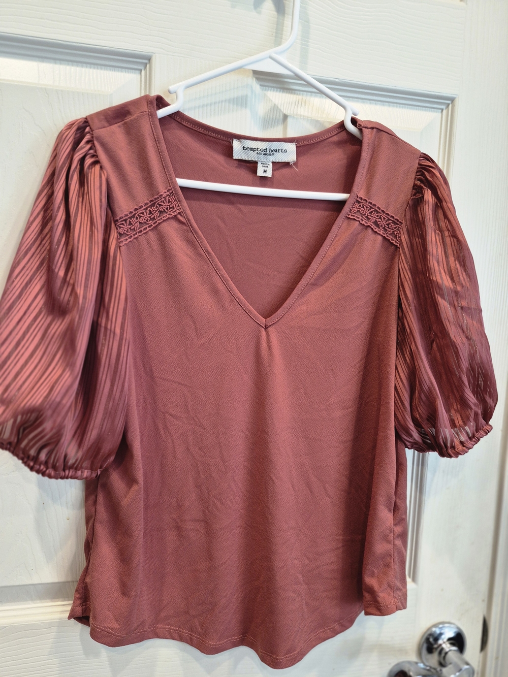 Salmon V-Neck Puff Sleeve Top
